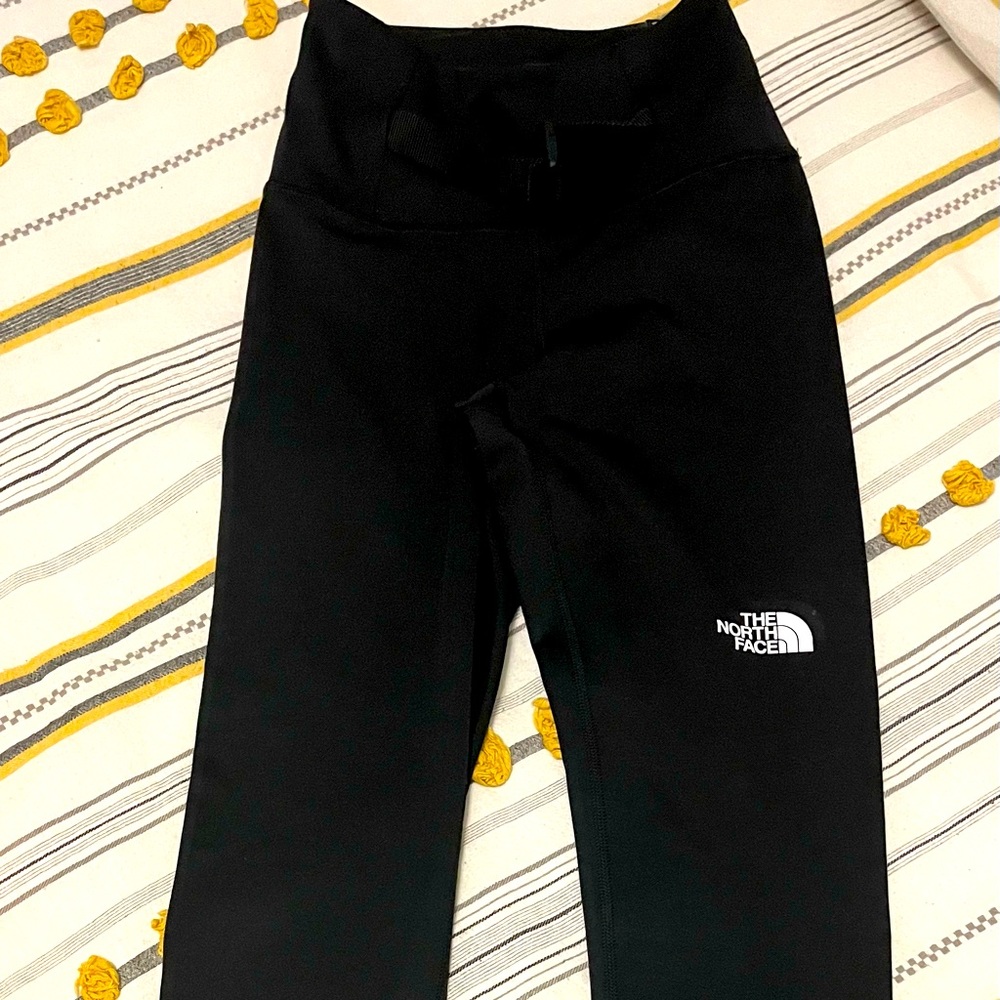Northface full length Yoga pants with removable belt/carry bag.  XS Black